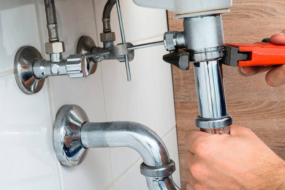How to Tell if Your City Water Pressure is Correct