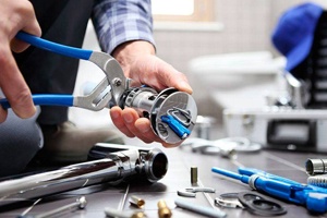 Basic Plumbing Tools: Quick Guide for Homeowners